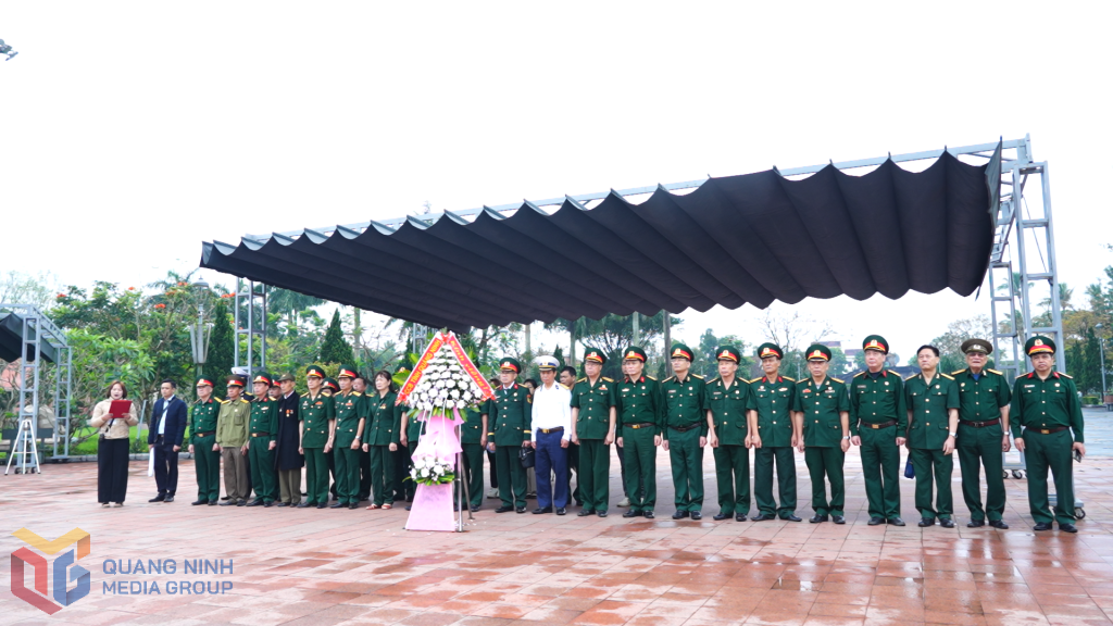 Đoàn Hội CCB tỉnh tổ chức viếng tại nghĩa trang Liệt sỹ Trường Sơn. Tháng 3/2025