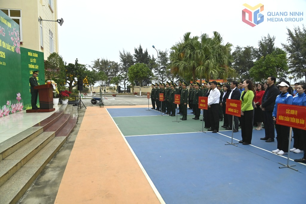 Toàn cảnh lễ phát động.