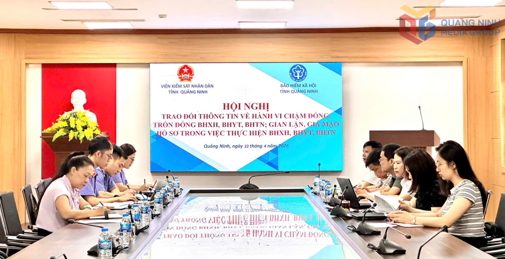 BHXH tỉnh và Viện KSND tỉnh trao đổi thông tin về hành vi chậm đóng, trốn đóng BHXH, BHYT, BHTN; gian lận, giả mạo hồ sơ trong việc thực hiện BHXH, BHYT, BHTN, tháng 4/2026.