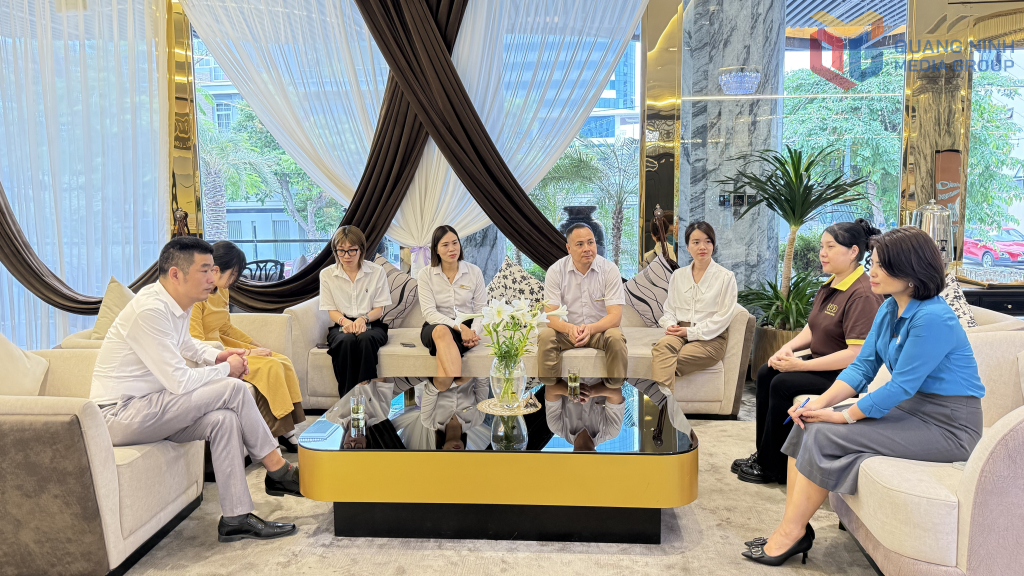 Công đoàn phường Bãi Cháy vận động thành lập công đoàn cơ sở tại khách sạn FTE.