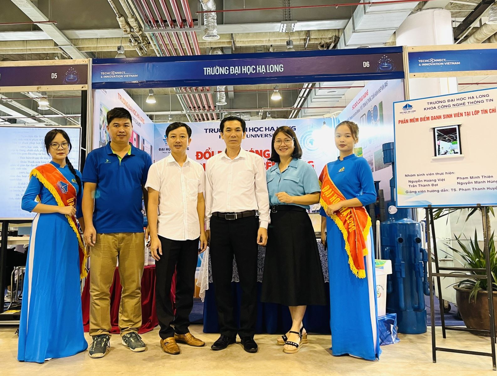 Có thể là hình ảnh về 6 người và văn bản