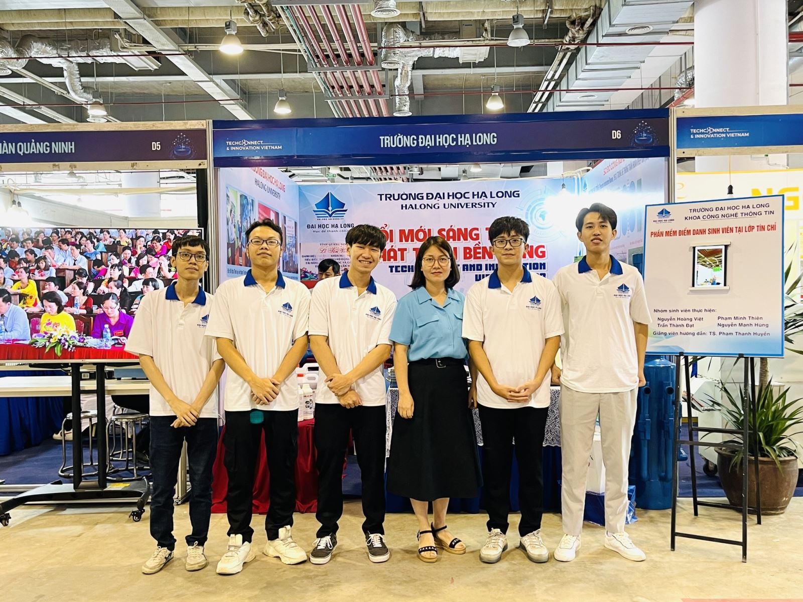 Có thể là hình ảnh về 6 người và văn bản