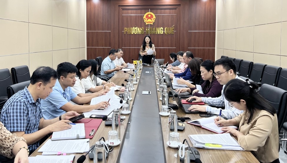 Đoàn giám sát Ban Pháp chế HĐND tỉnh Quảng Ninh làm việc với một số sở, ngành.